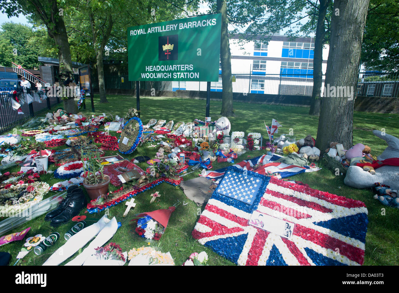 Londres, Royaume-Uni - 29 juin 2013 : Hommages à Lee Rigby portées par des gens de Woolwich on Armed Forces Day Crédit : Piero Cruciatti/Alamy Live News Banque D'Images