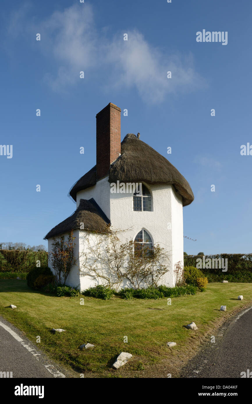 Un vieux cottage Turnpike dans le village de Stanton Drew, North Somerset, Royaume-Uni. Banque D'Images