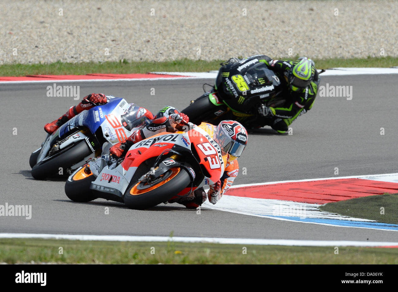 29.06.2013 Assen, Pays-Bas. Marc Márquez (Repsol Honda Team) Jorge Lorenzo (Yamaha Factory Racing) Cal Crutchlow (Monster Yamaha Tech 3) au cours de la Championnat du Monde de Moto GP à partir de la TT Assen circuit de course. Banque D'Images