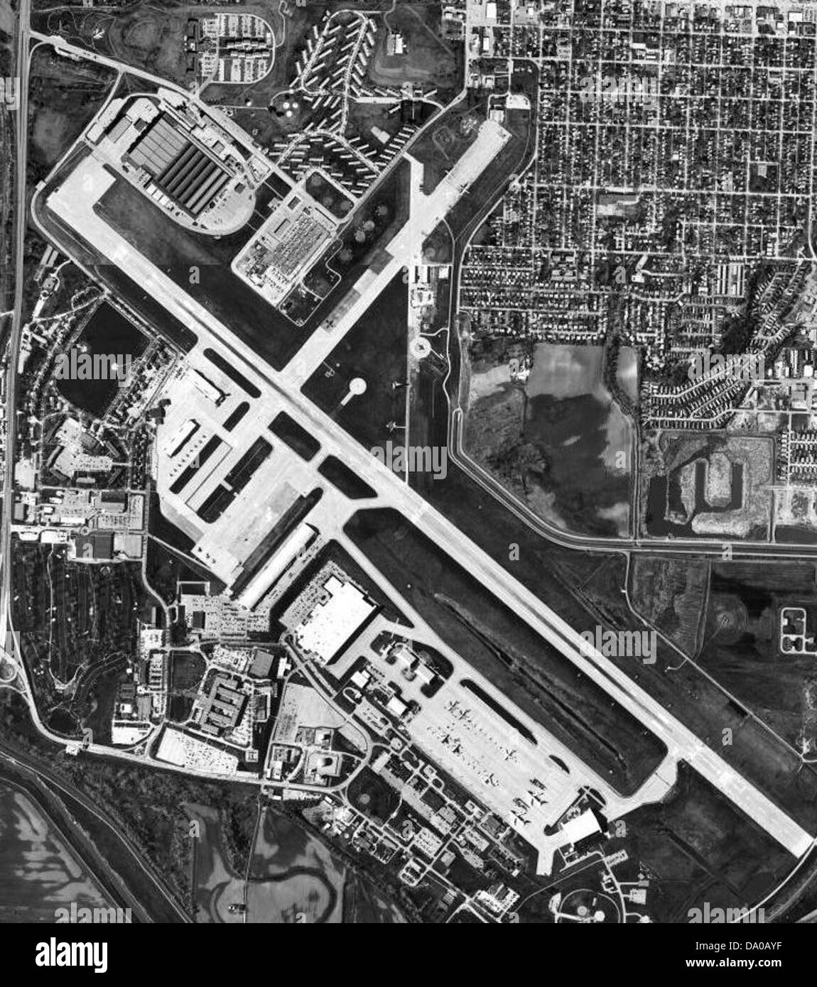 Offutt Air Force base dans le Nebraska est une installation majeure de l'US Air Force. Le 19 avril 1999, la base a participé à diverses opérations, soutenant les activités militaires américaines, y compris des missions de reconnaissance et stratégiques. Banque D'Images