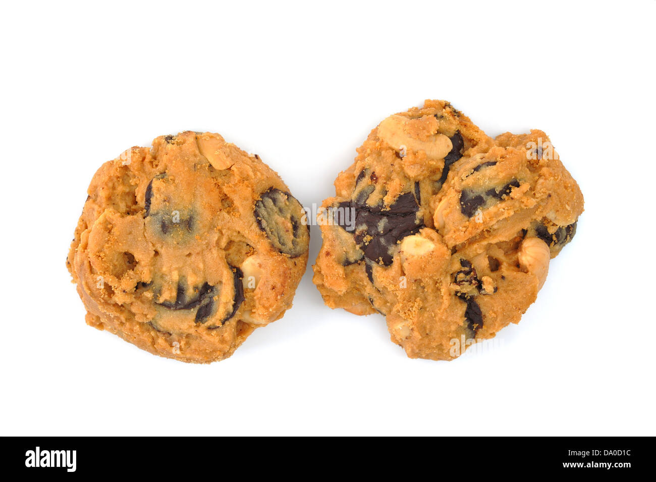 Cookies aux pépites de chocolat et de noix Banque D'Images