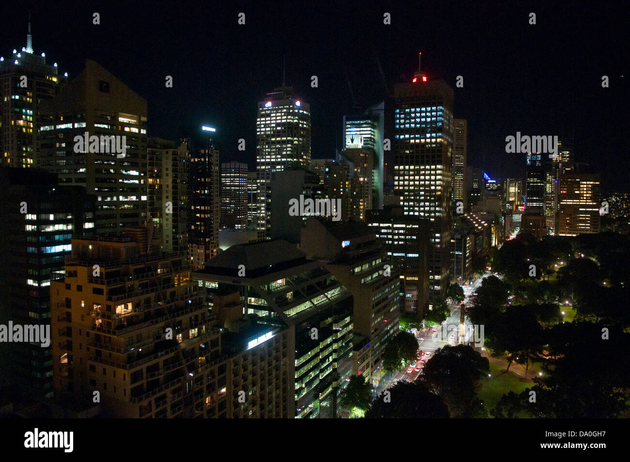 Le centre-ville de Sydney skyline at night New South Wales Australie Banque D'Images