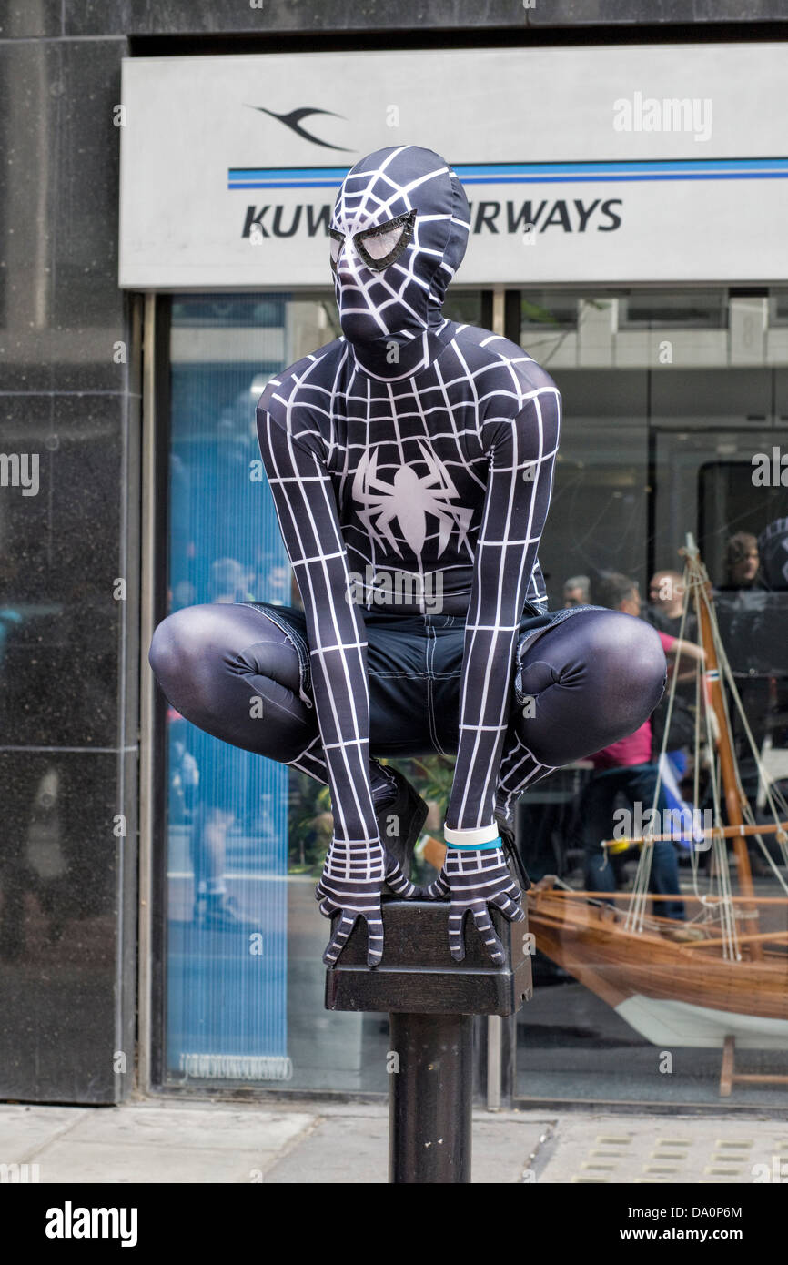 Spidermans venin de l'alter ego dans les rues de Londres Banque D'Images