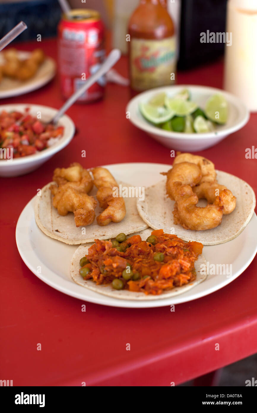 La Floresta stand taco crevettes à Playa del Carmen, Mexique est un arrêt obligatoire sur la Riviera Maya au volant du sud de Cancun. Banque D'Images