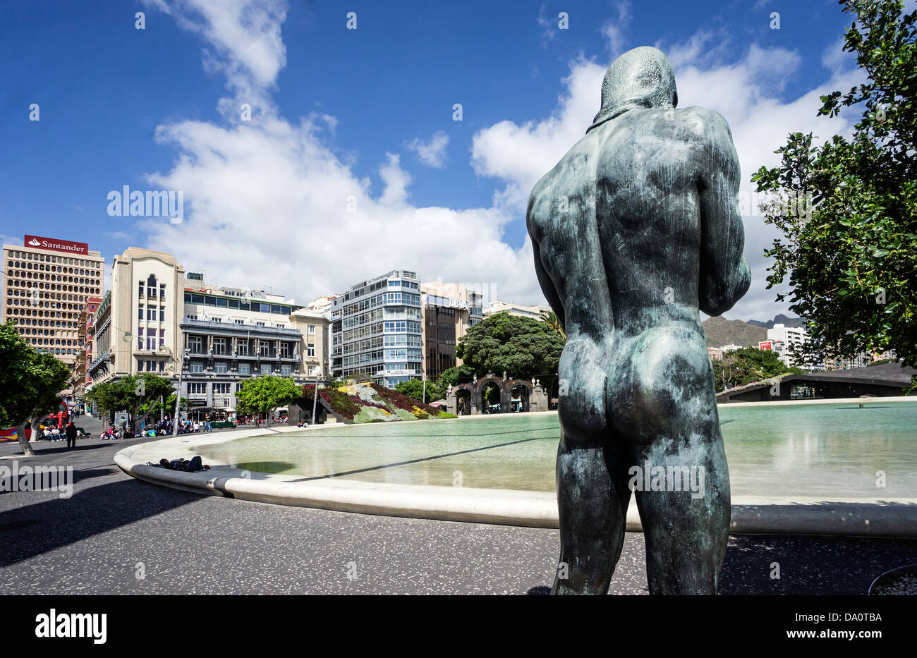 Sculpture en centre-ville près du lac , Plaza de Espana, Santa Cruz de Tenerife, Canaries, Espagne, Teneriffa, Spanien Banque D'Images
