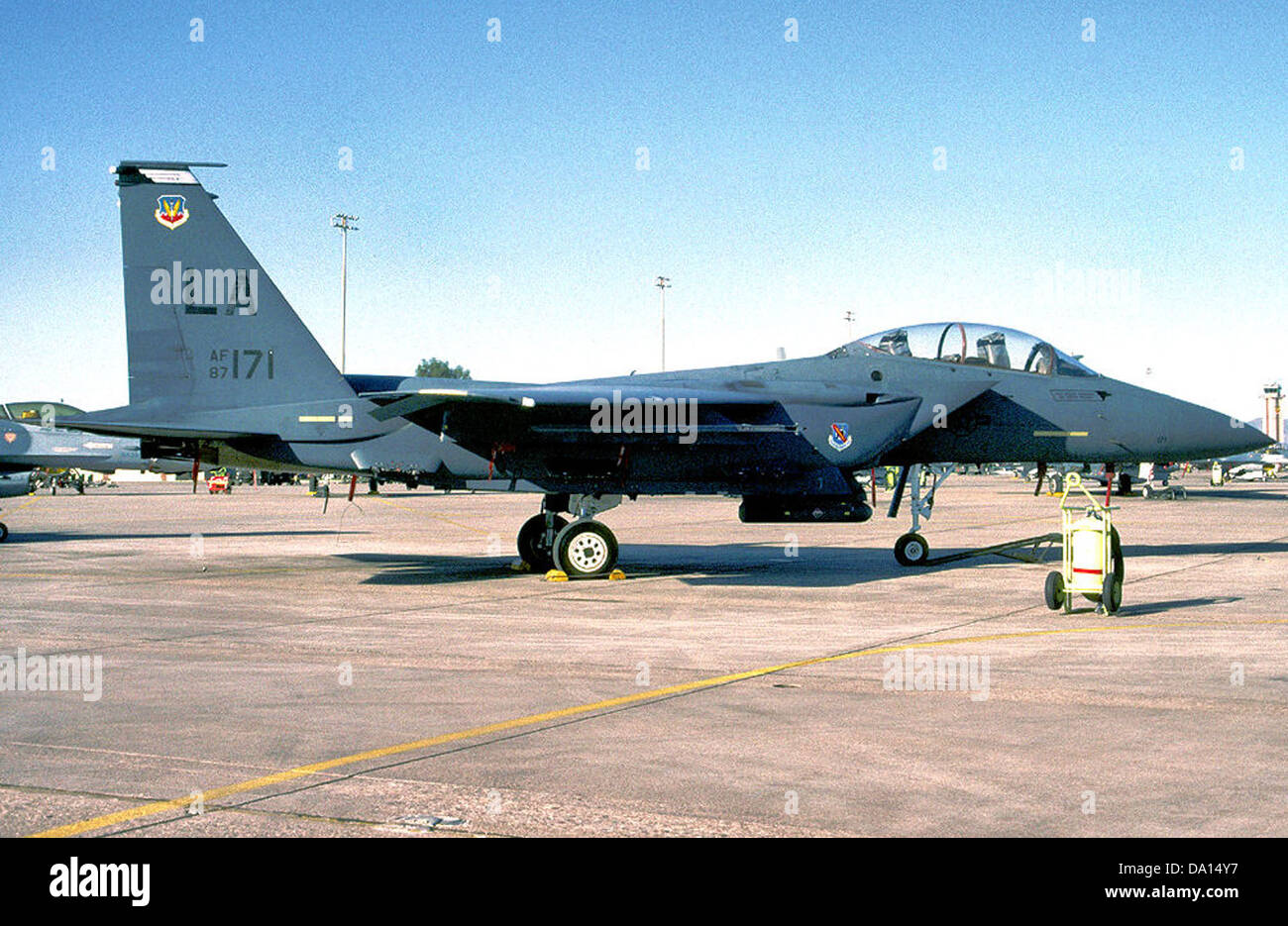 Un McDonnell Douglas F-15E Strike Eagle du 550th Tactical Fighter Training Squadron, présentant des avions militaires avancés utilisés pour l'entraînement et les opérations tactiques. Banque D'Images