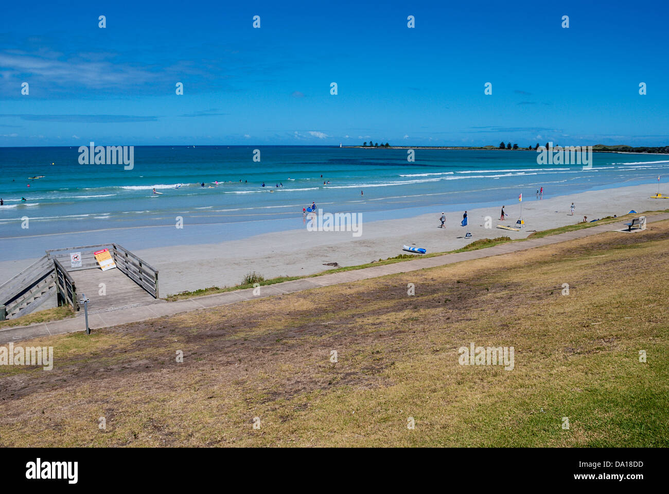 La plage de la pittoresque ville de pêcheurs de Port Fairy sur l'extrémité ouest de la Great Ocean Road, à Victoria, en Australie. Banque D'Images