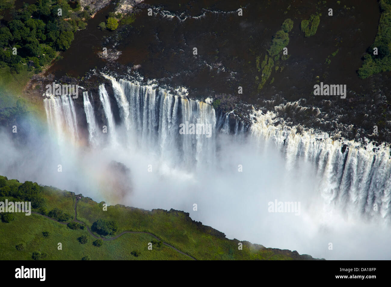 Victoria Falls ou 'Mosi-oa-Tunya" (La fumée qui tonne), et Zambèze, Zambie Zimbabwe / Afrique du Sud, la frontière Banque D'Images