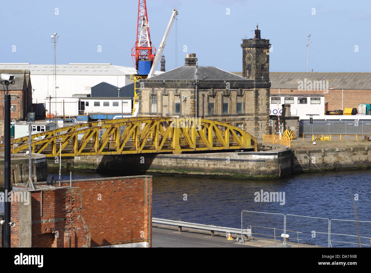 Pont Gladstone, un pont tournant sur le quai sud à Hendon, Sunderland. Banque D'Images
