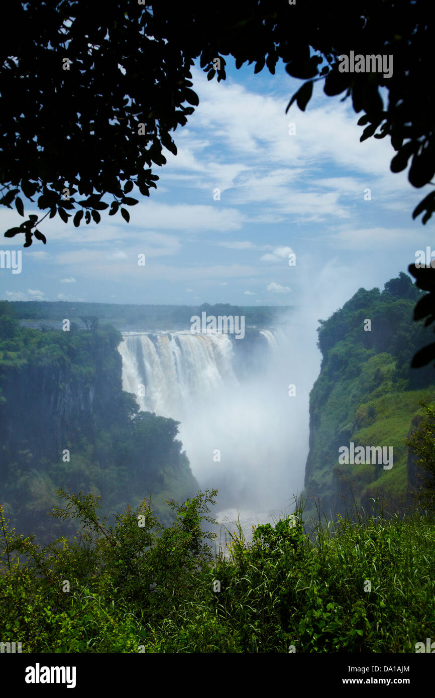 Victoria Falls ou 'Mosi-oa-Tunya" (La fumée qui tonne), Zimbabwe, Afrique du Sud Banque D'Images
