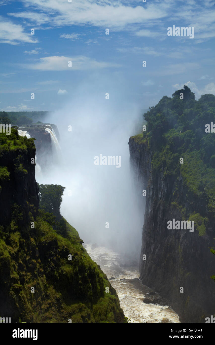 Victoria Falls ou 'Mosi-oa-Tunya" (La fumée qui tonne), Zimbabwe, Afrique du Sud Banque D'Images