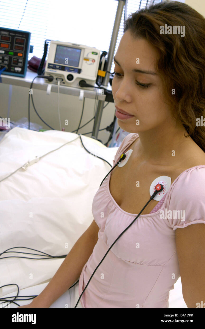 ECG D’UNE FEMME Photo Stock Alamy