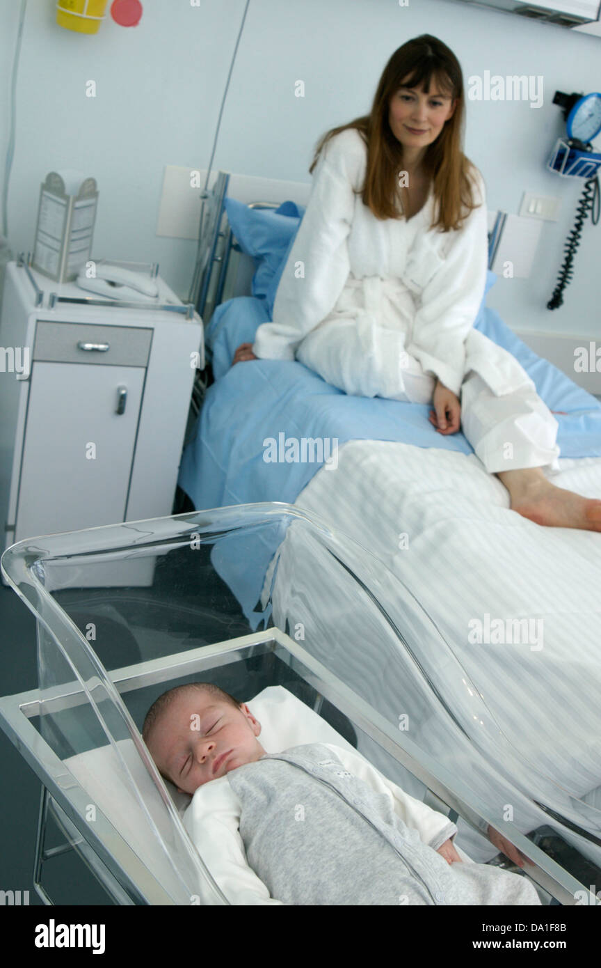 L'HÔPITAL DE MATERNITÉ Banque D'Images