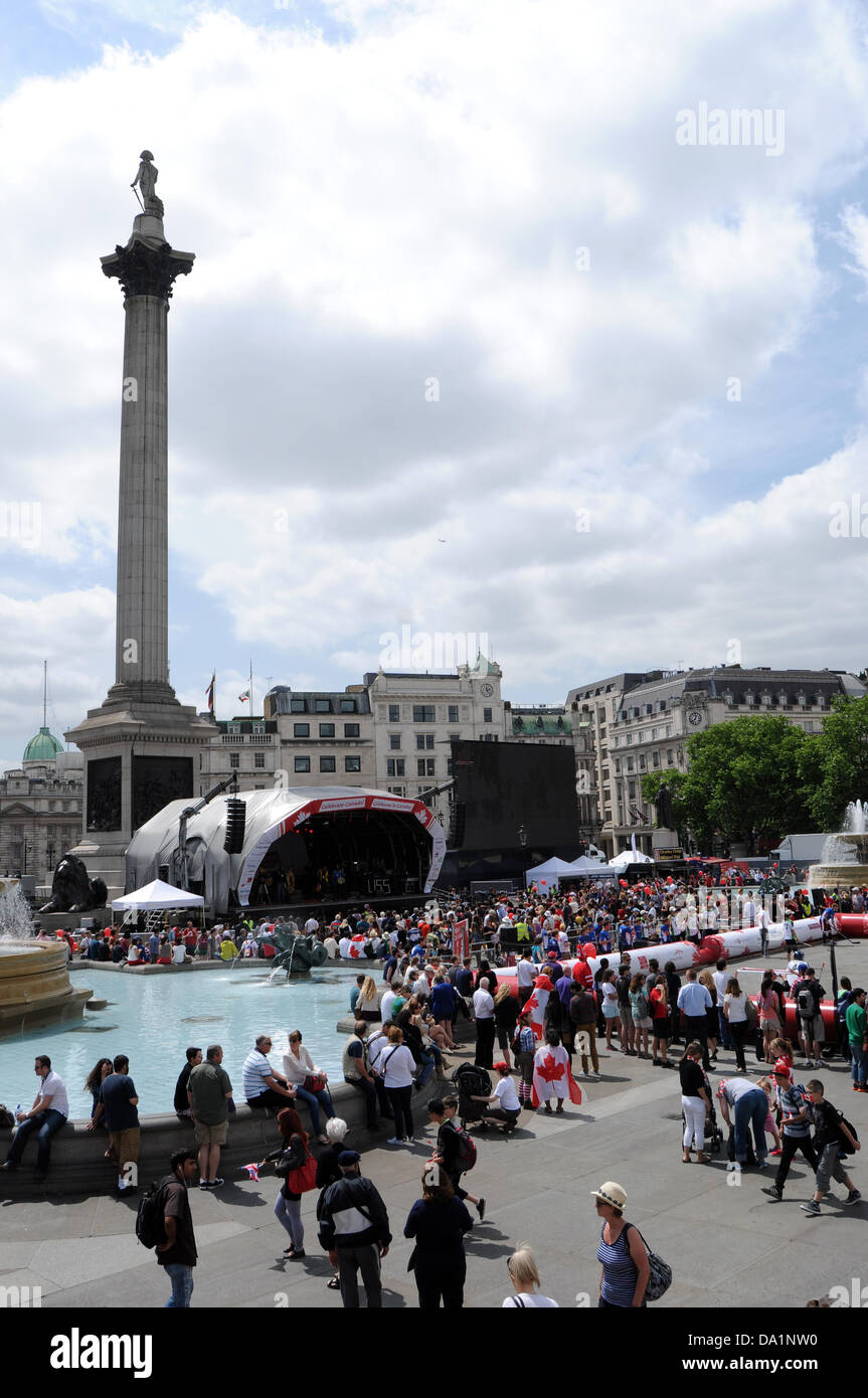 Londres, Royaume-Uni. 1er juillet 2013. Trafalgar Square, Londres, Angleterre, Canada, International Accueil Journée du 1er juillet 2013. Crédit : Jamie Gray/Alamy Live News Banque D'Images