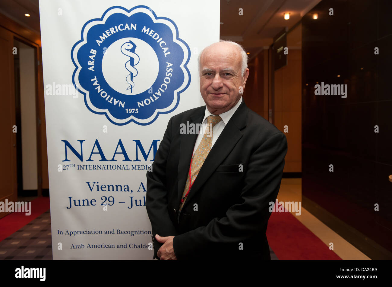 M. Shawki Harb à la 27ème convention médicale internationale de Naama Banque D'Images