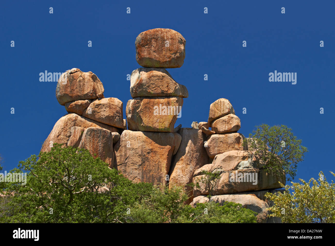 Balancing rocks zimbabwe Banque de photographies et d'images à haute  résolution - Alamy
