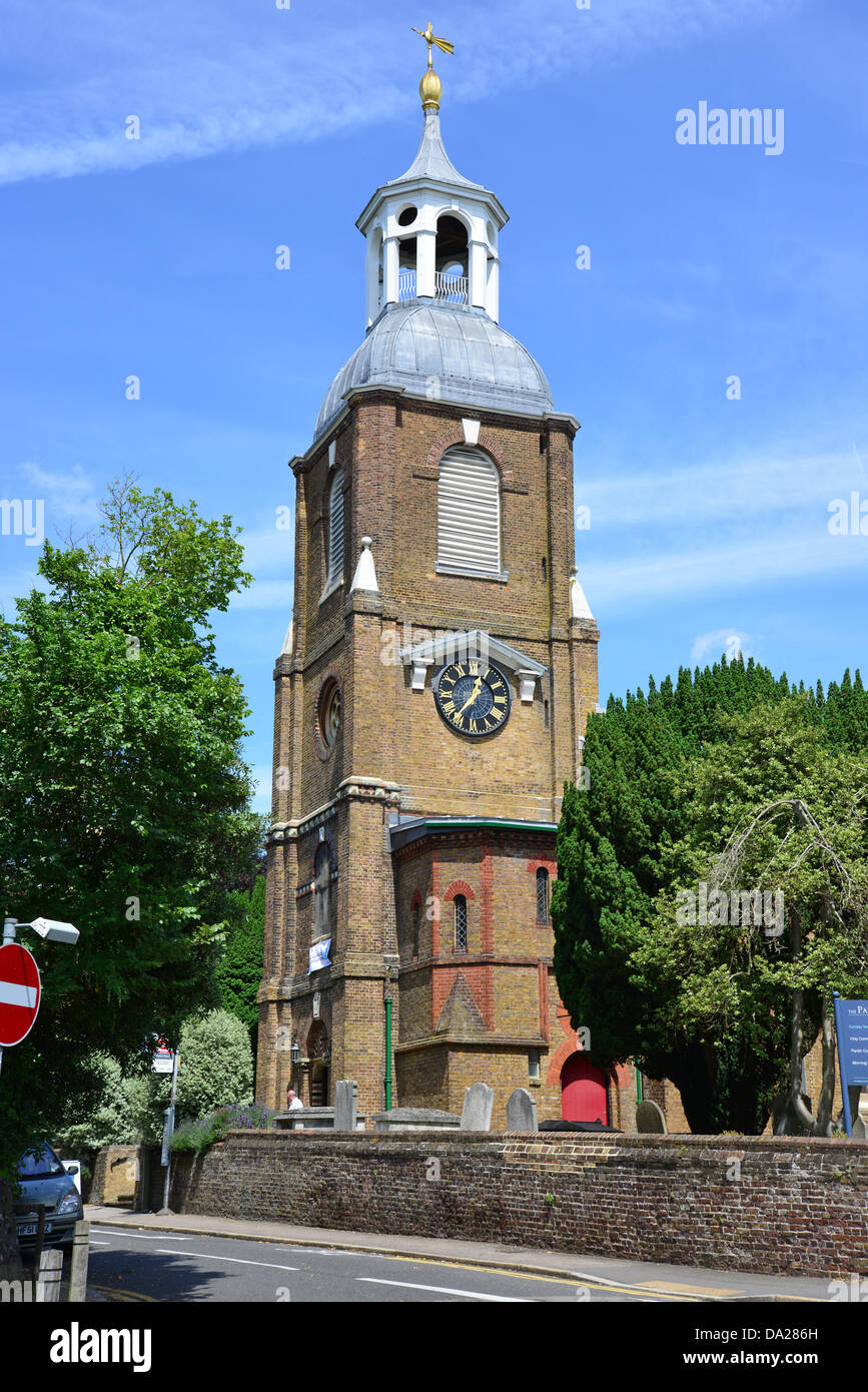 Clocher de St Mary's Anglican Church, Church Street, Sunbury-on-Thames, Surrey, Angleterre, Royaume-Uni Banque D'Images