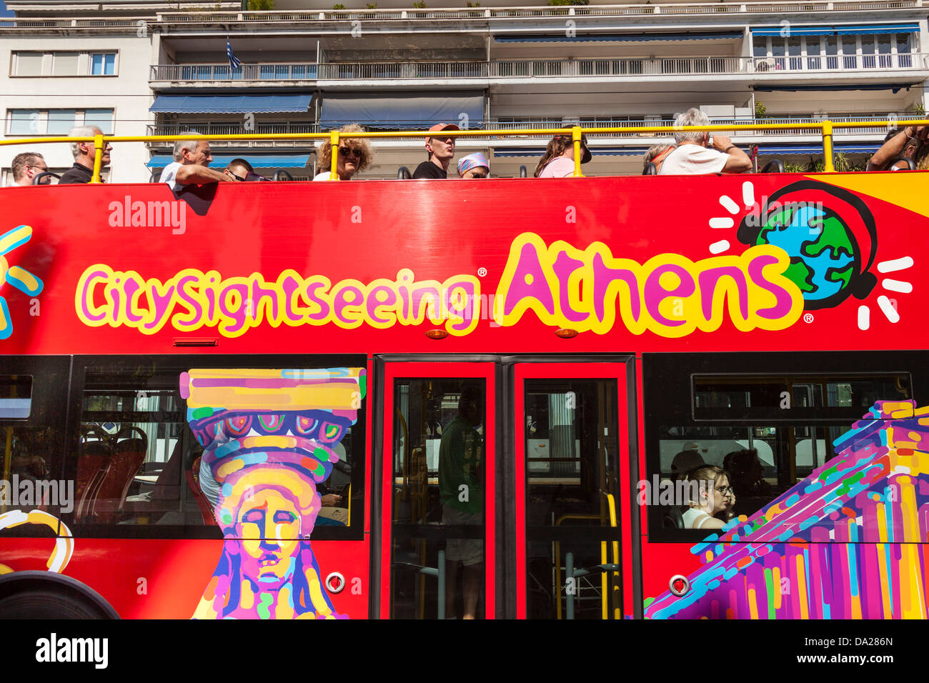 Les touristes en bus touristique de la ville d'Athènes, Athènes, Grèce Banque D'Images