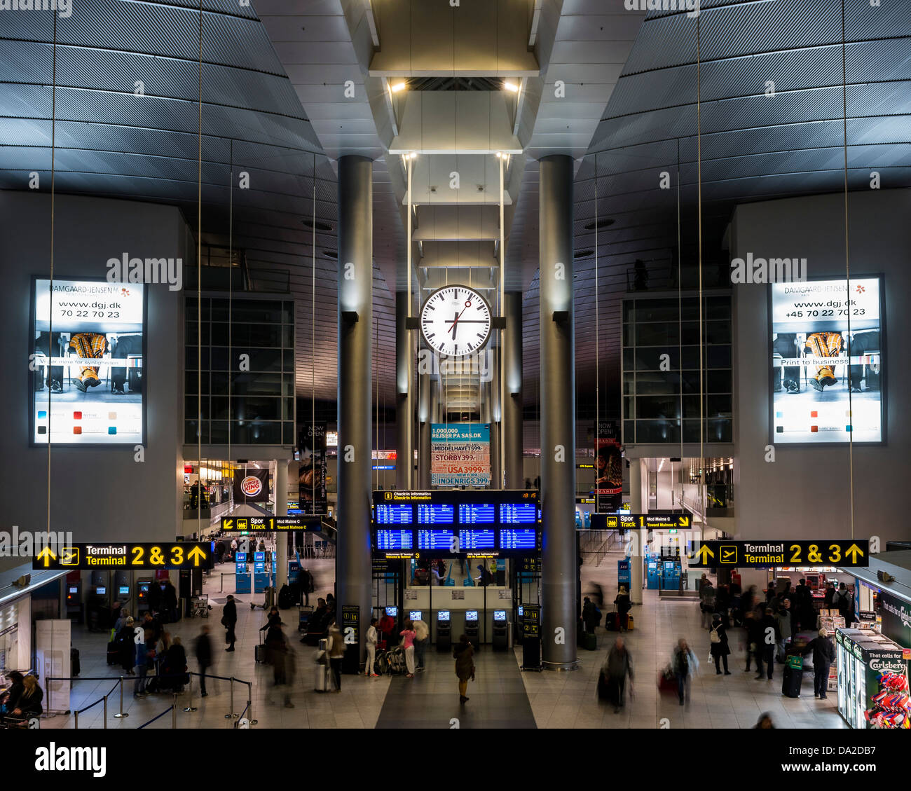 L'aéroport de Copenhague, Copenhague, Danemark. Architecte Vilhem