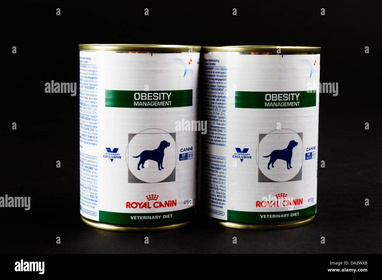 Boîtes de nourriture pour chien l'alimentation gestion de l'obésité Banque D'Images