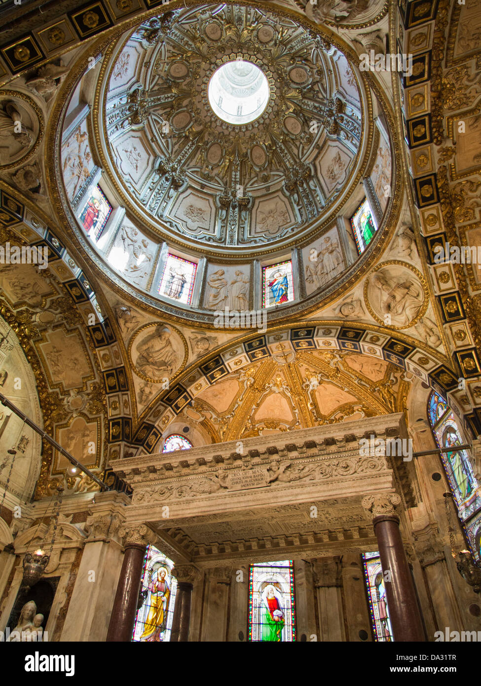 L'intérieur de la cathédrale San Lorenzo de Gênes, Italie 7 Banque D'Images