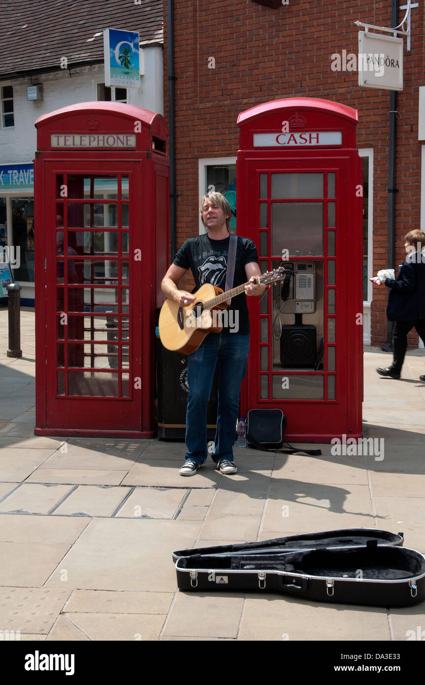 Musicien ambulant à Stratford-upon-Avon, Royaume-Uni Banque D'Images
