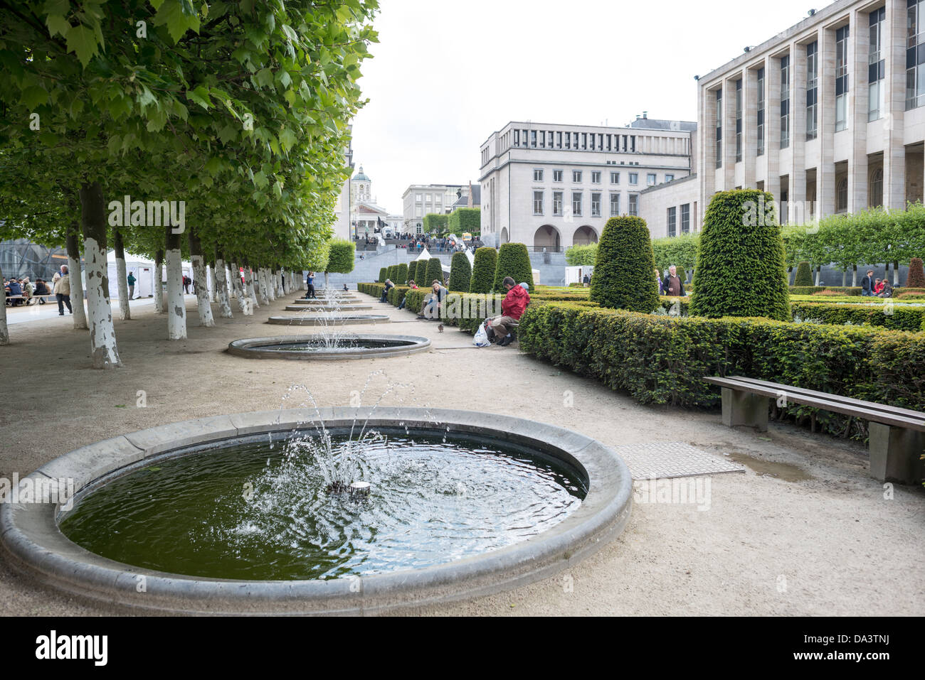Jardin du Mont des Arts Bruxelles Belgique // le jardin du Mont des Arts dans la haute ville de Bruxelles, Belgique. Banque D'Images