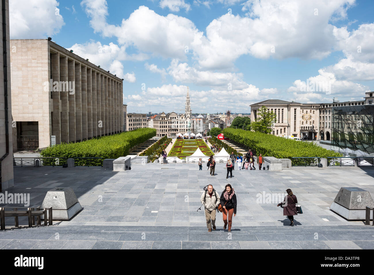 Jardin du Mont des Arts Bruxelles Belgique // le jardin du Mont des Arts dans la haute ville de Bruxelles, Belgique. Banque D'Images