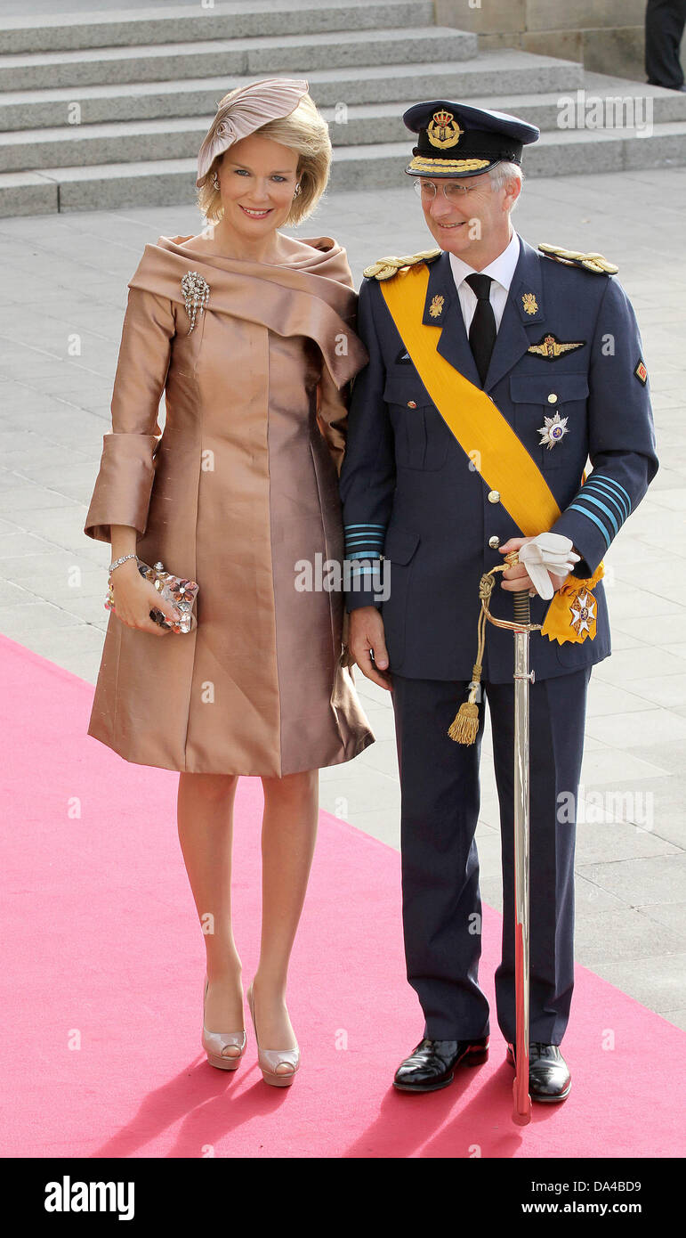 Le Prince Philippe, La Princesse Mathilde de Belgique arrivent pour le mariage religieux du Prince Guillaume, le Grand-duc de Luxembourg et de la Comtesse Stéphanie de Lannoy à la Cathédrale de Notre Dame de la ville de Luxembourg, samedi 20 octobre 2012. Photo : PRE-Albert Nieboer / Pays-Bas OUT Banque D'Images