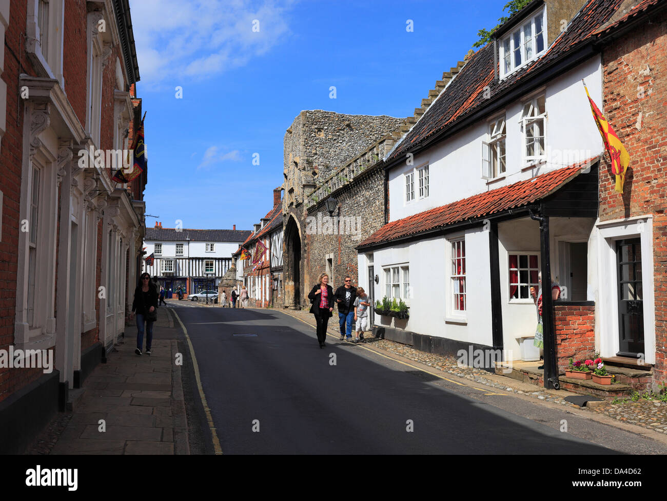 La grande rue à Little Walsingham, Norfolk, Angleterre. Banque D'Images