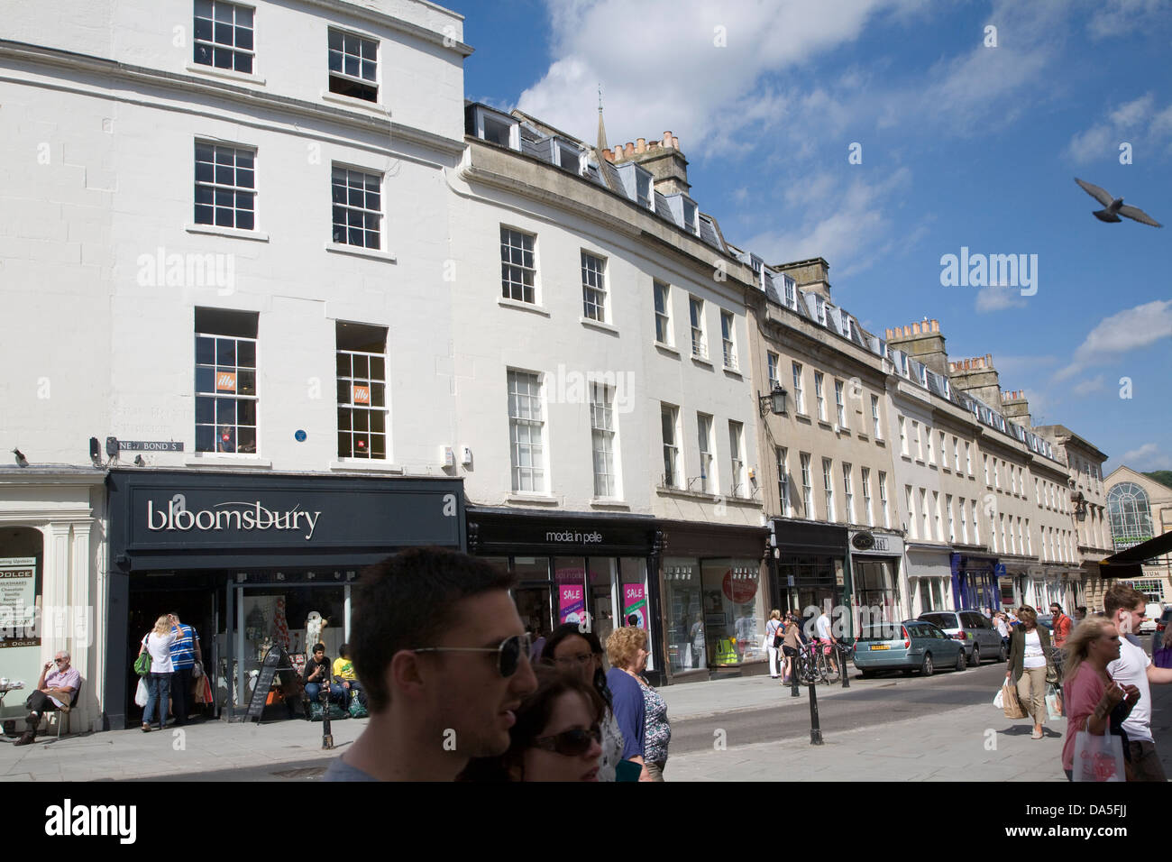 Boutiques dans les bâtiments historiques dans la région de New Bond Street, Bath, Somerset, Angleterre Banque D'Images