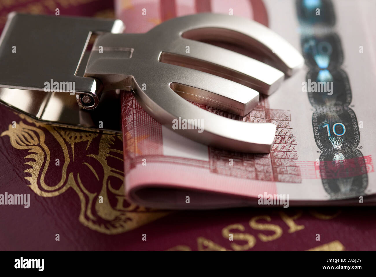 Dix billets en euro argent clip Banque D'Images