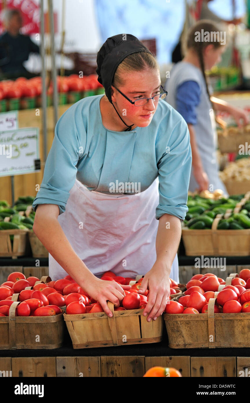 Canada, Ferme, marché de producteurs, mennonite, du patrimoine, de la femme, de l'Ontario, St Jacobs, couleurs, de la culture, de la culture, jour, jour, l'affichage, Banque D'Images