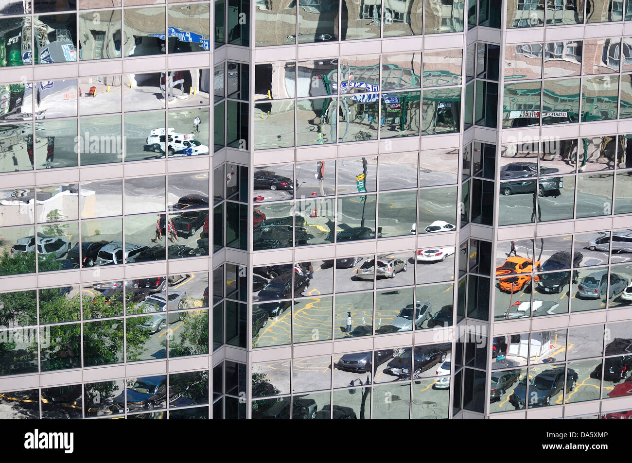 La réflexion, Toronto, Ontario, Canada, immeuble, miroir, façade, résumé Banque D'Images