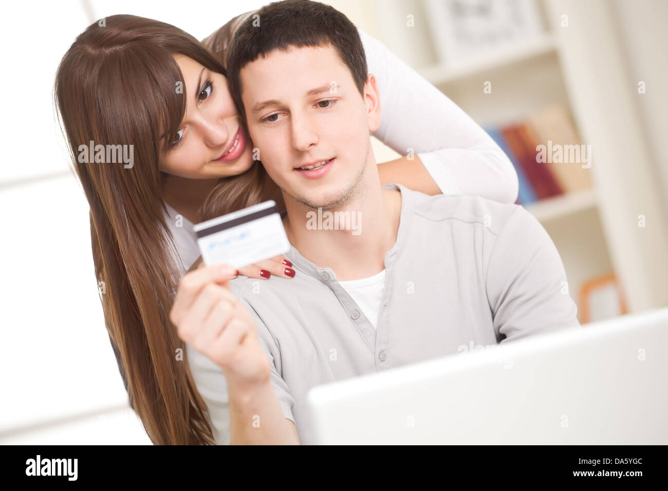 Portrait of a happy senior couple pour les transactions bancaires. Banque D'Images