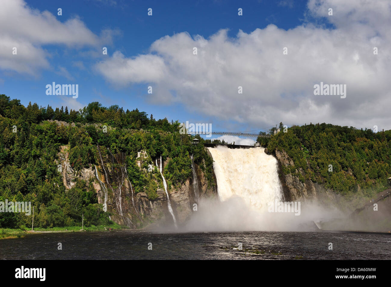 Bridge, Canada, nuages, Parc de la chute Montmorency, Québec), Québec, belle, bluff, colorée, falls, forêt, horizonta Banque D'Images