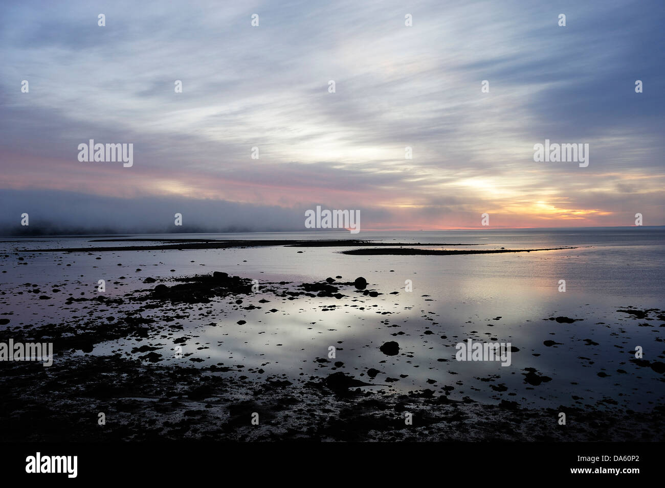 Canada, les nuages, la Malbaie, Québec, Saint-Laurent, rivière, littoral, coucher du soleil, l'eau, Banque D'Images