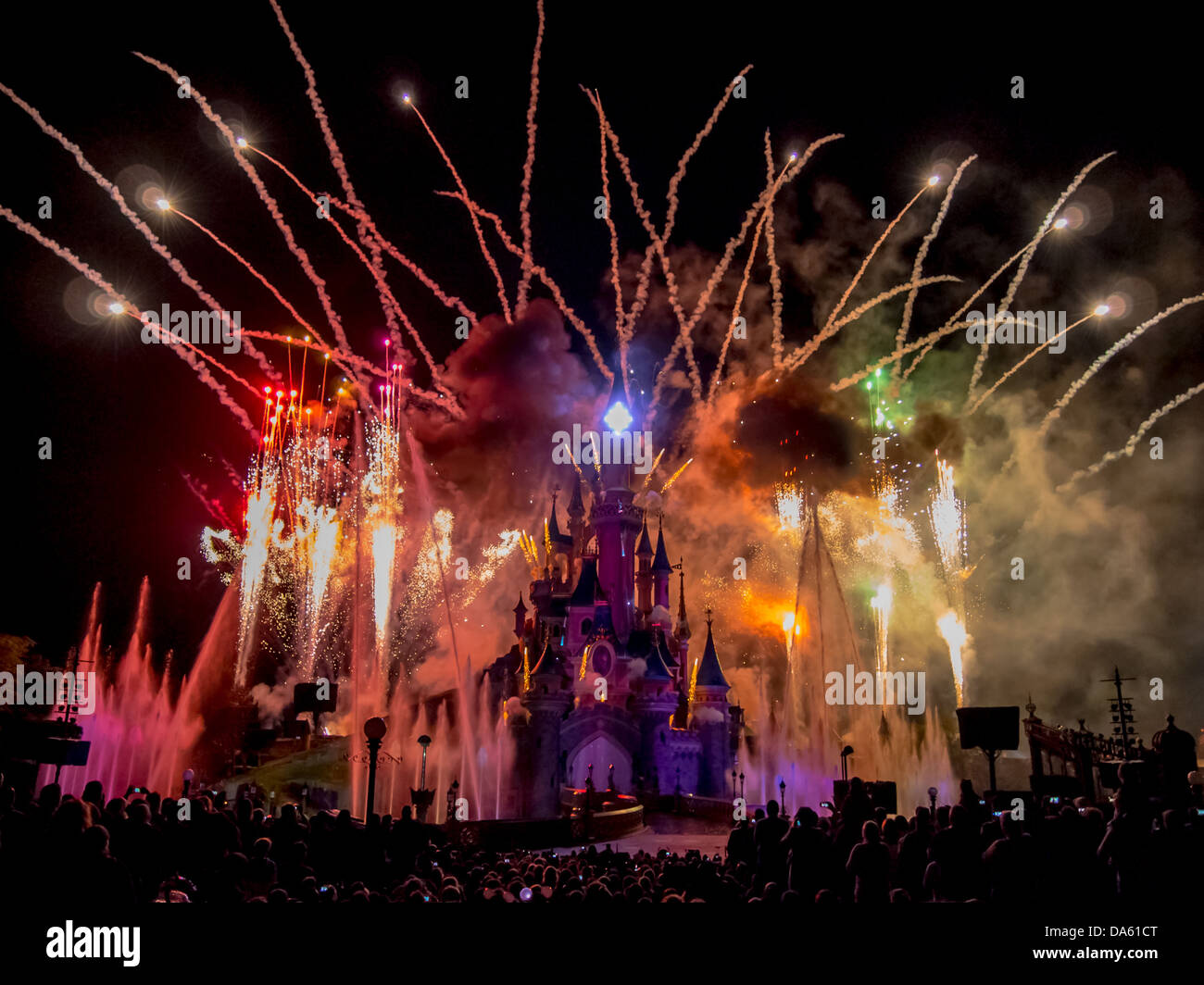 Disneyland Paris 20ème anniversaire rêves show Banque D'Images