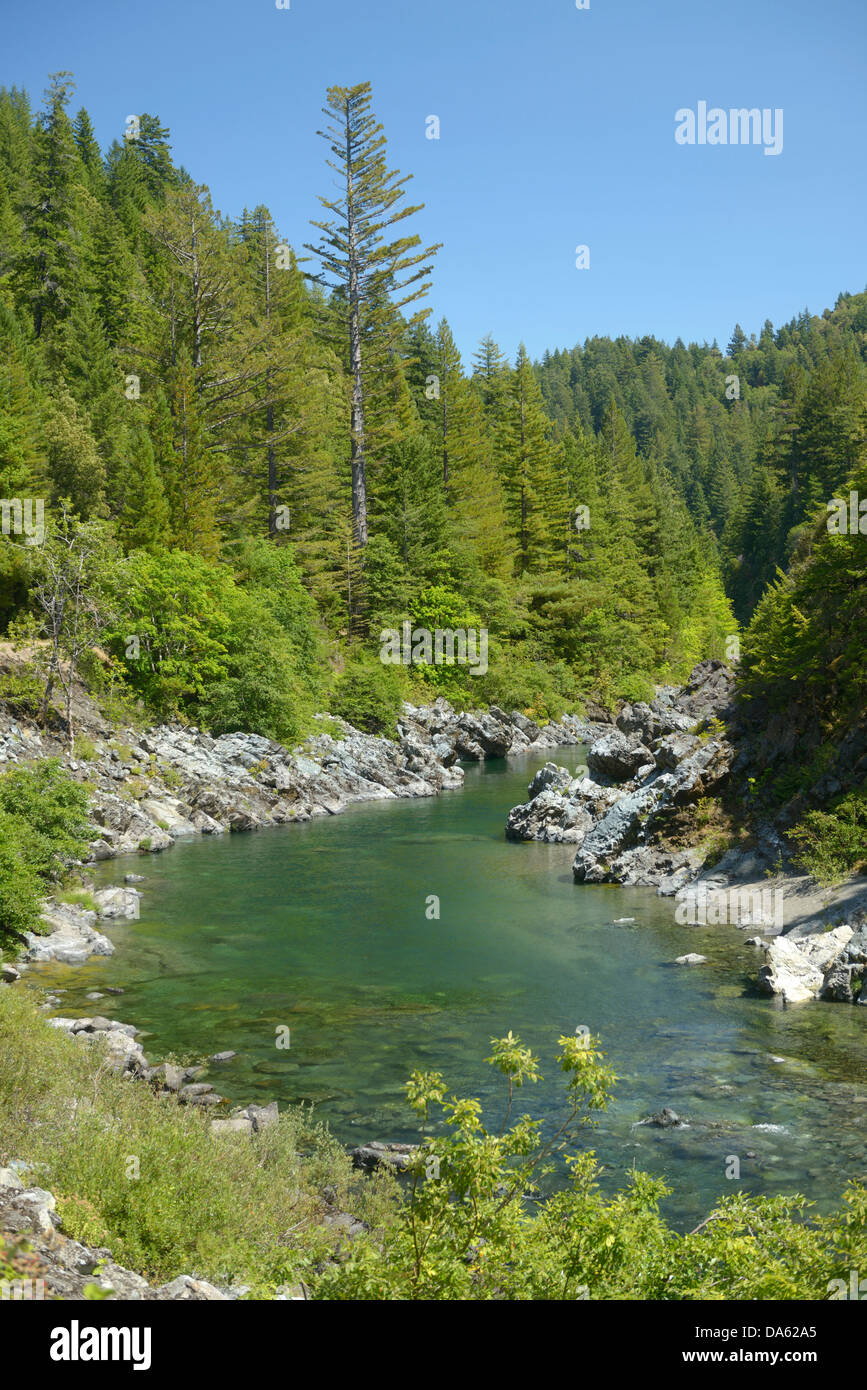 Middle Fork Smith River, rivière, forêt, Crescent City, Californie, USA, United States, Amérique, Banque D'Images