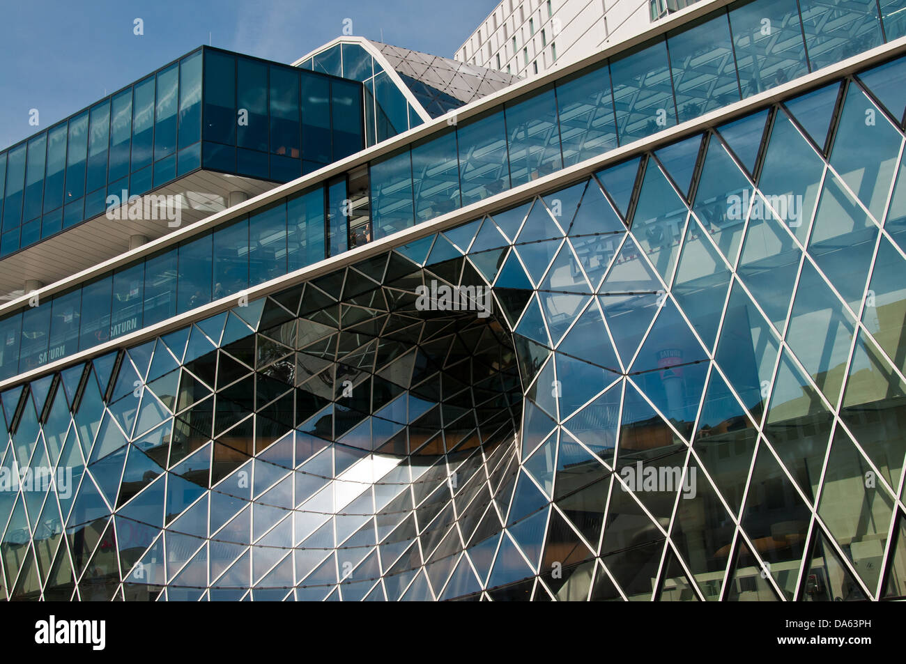 Façade, moderne, galerie MyZeil, architecture, verre, MyZeil palais, trimestre, centre commercial, Frankfurt am Main, Frankfurt sur th Banque D'Images