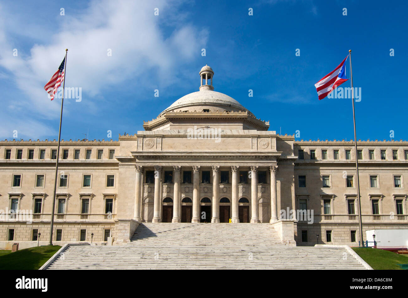Puerto Rico, Caraïbes, Antilles, Antilles, Capitol, du gouvernement, de la construction, de la construction, de l'architecture, le parlement, statu Banque D'Images