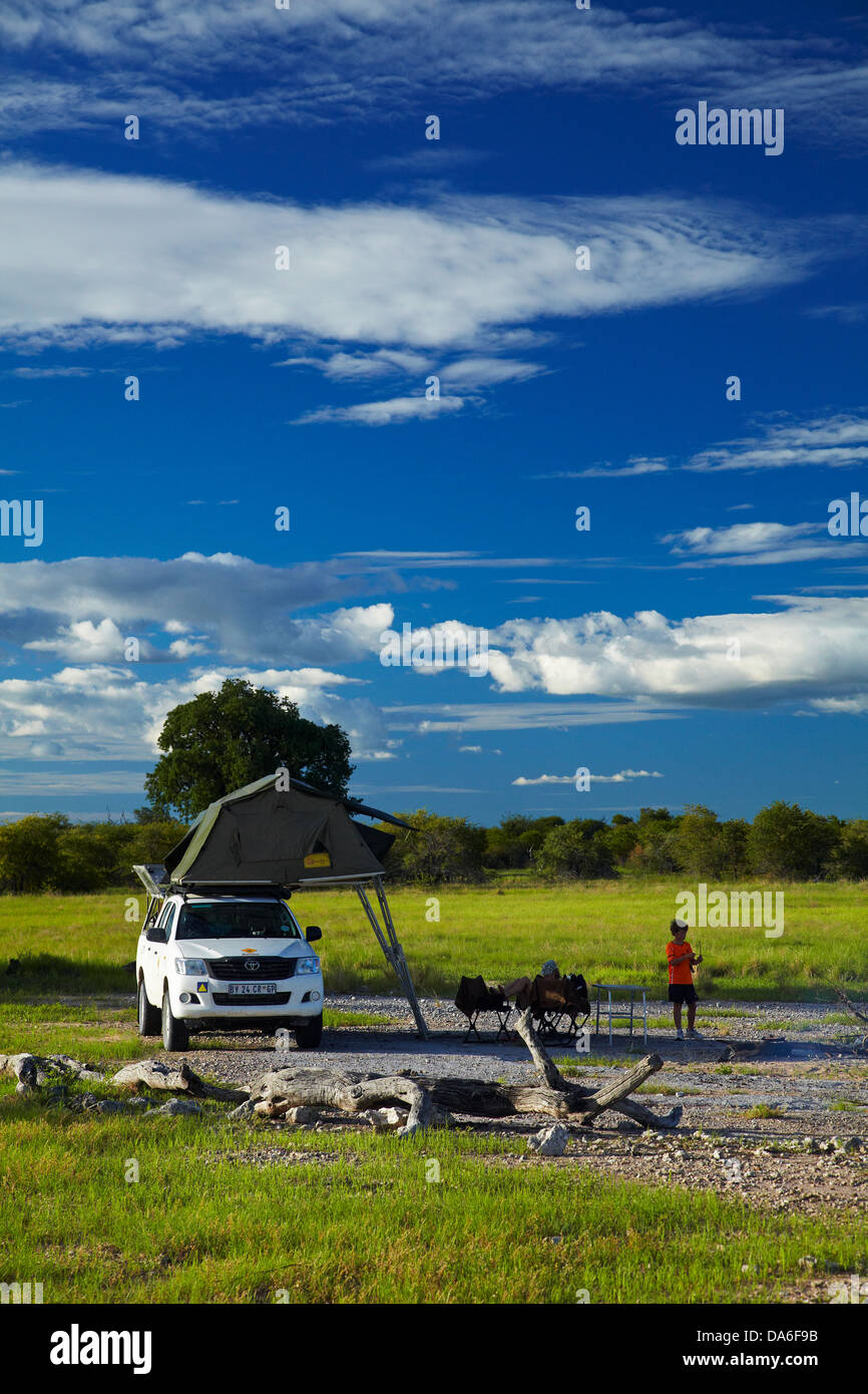 Camping dans la nature, Nyae Nyae Conservancy, près de Tsumkwe, Namibie, Afrique du Sud Banque D'Images