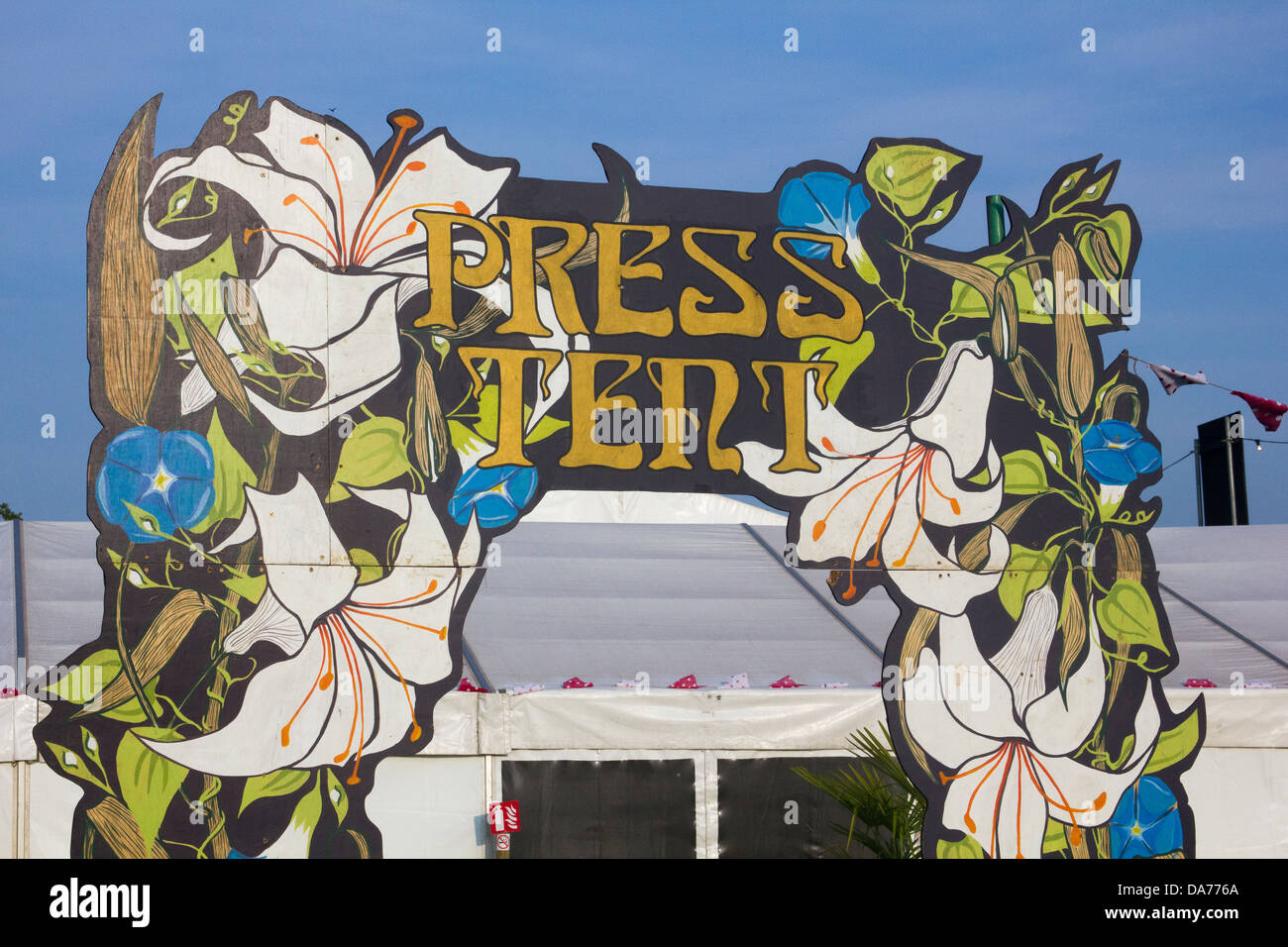 Appuyez sur tente au festival de Glastonbury, Somerset, Angleterre, Royaume-Uni. Banque D'Images