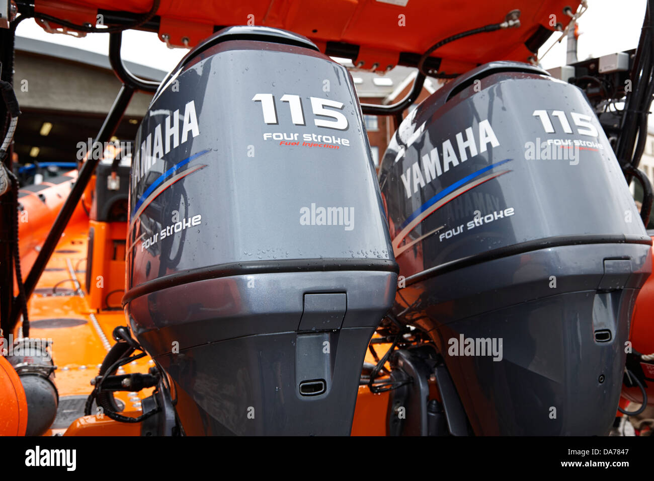 Yamaha 115 twin 4 temps de puissance sur les moteurs hors-bord de sauvetage de la RNLI Royaume-Uni Irlande du nord du comté de Down Banque D'Images