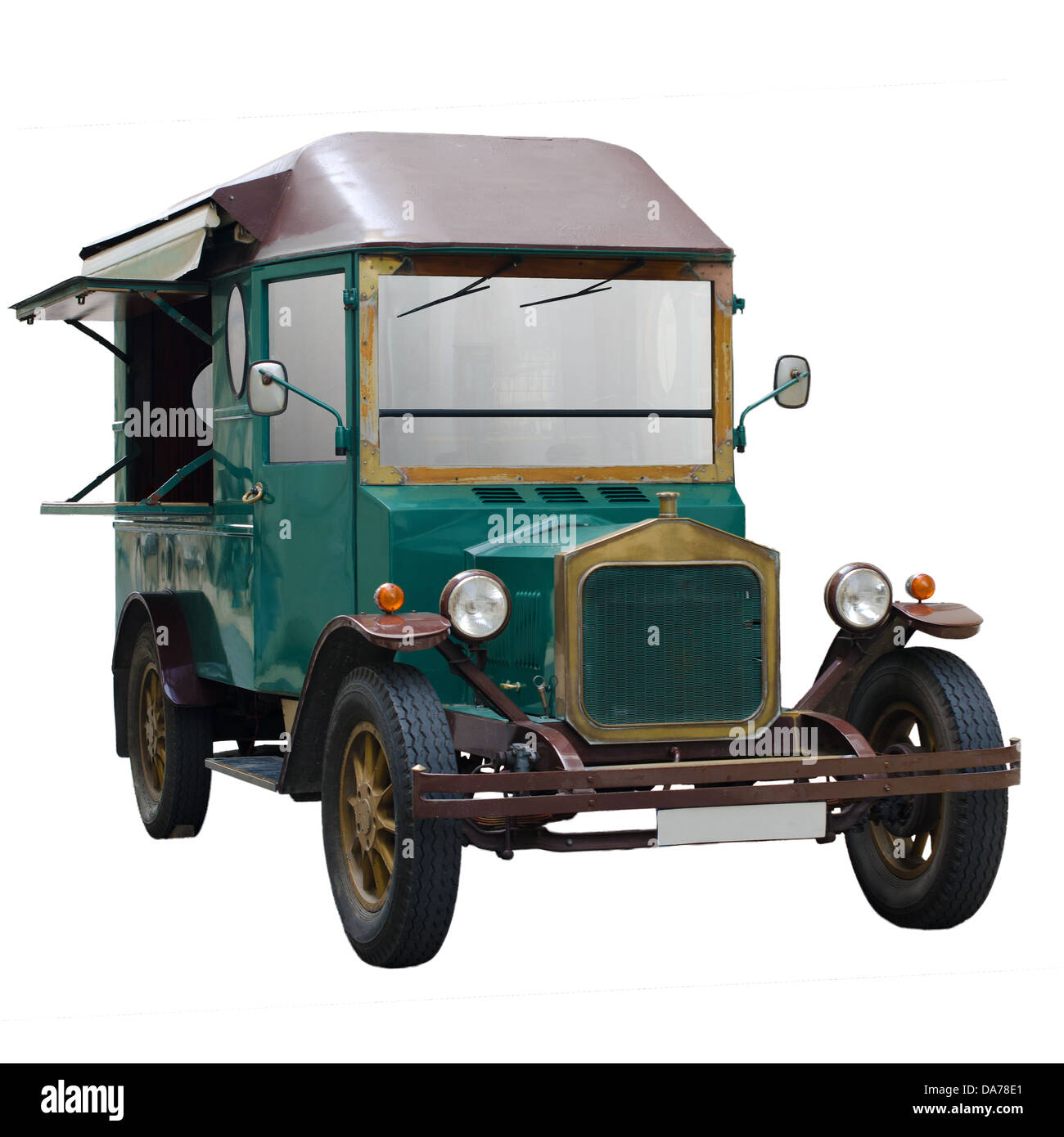 Vieux classique van isolé sur fond blanc. Banque D'Images