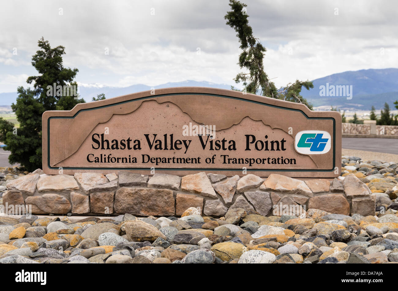 Yreka Californie United States. Vue sur le Mont Shasta de Shasta Valley Vista Point Banque D'Images