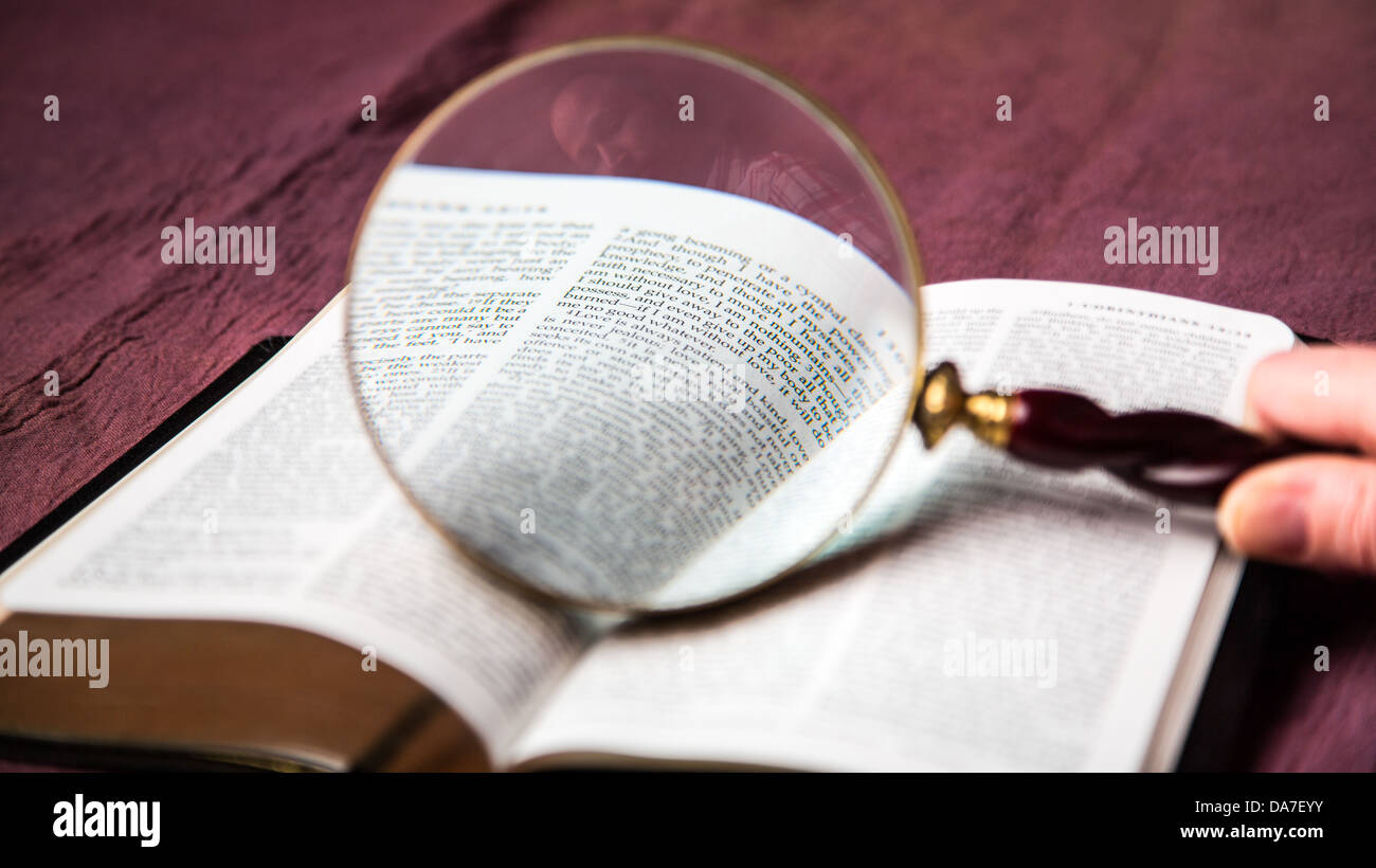 Corinthiens 13 Texte De La Bible A Une Ceremonie De Mariage Inclut L Amour Est Patient L Amour Est En Quelque Sorte L Amour N A Pas Envie Ou Se Vanter Photo Stock Alamy