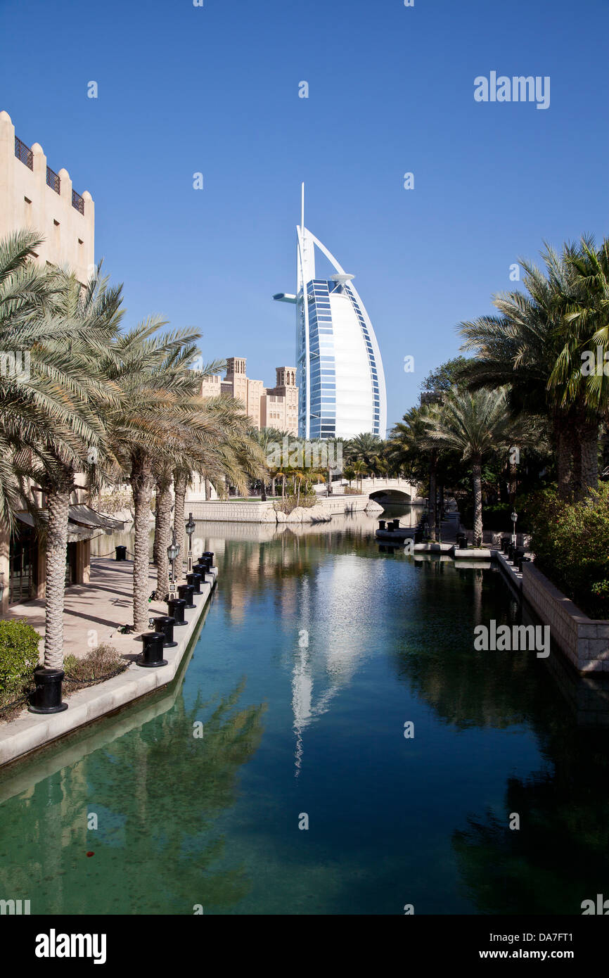 Burj Al Arab au Madinat Jumeirah, Dubaï Banque D'Images