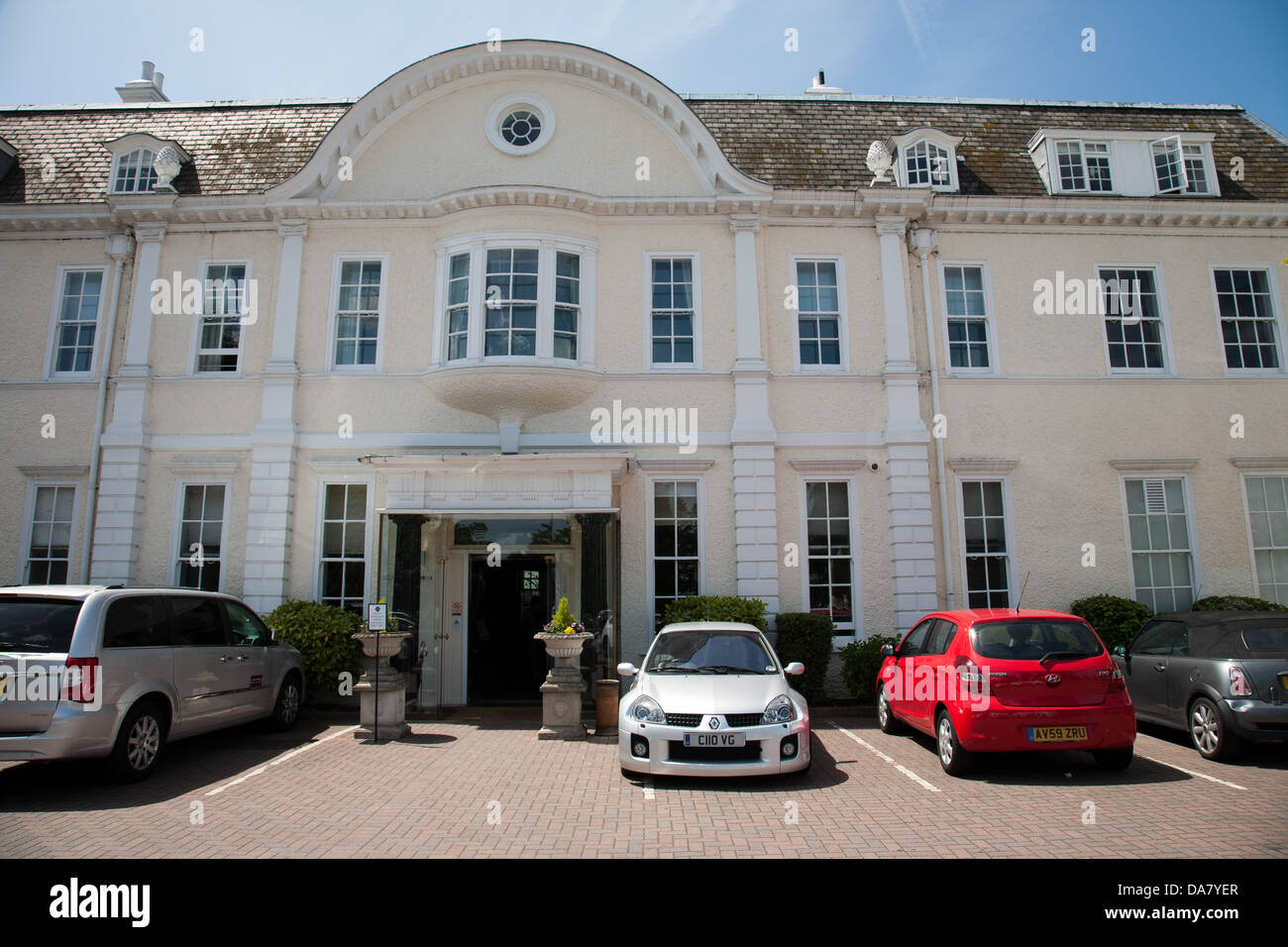 Voiture Renault Clio V6 à l'extérieur du parc un hôtel dans le sud de Londres Banque D'Images