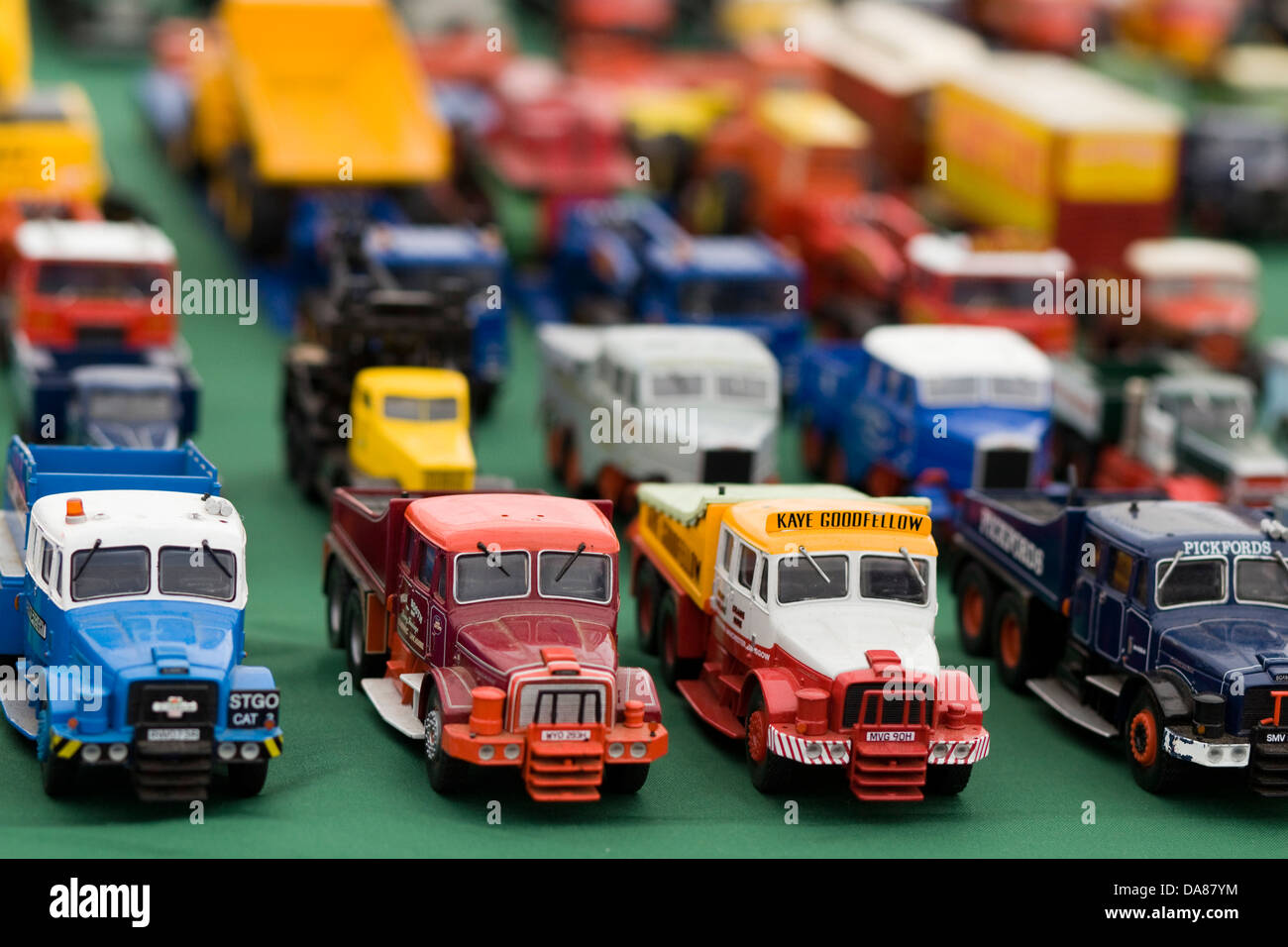 Affichage des Camions miniatures jouet moulé Banque D'Images